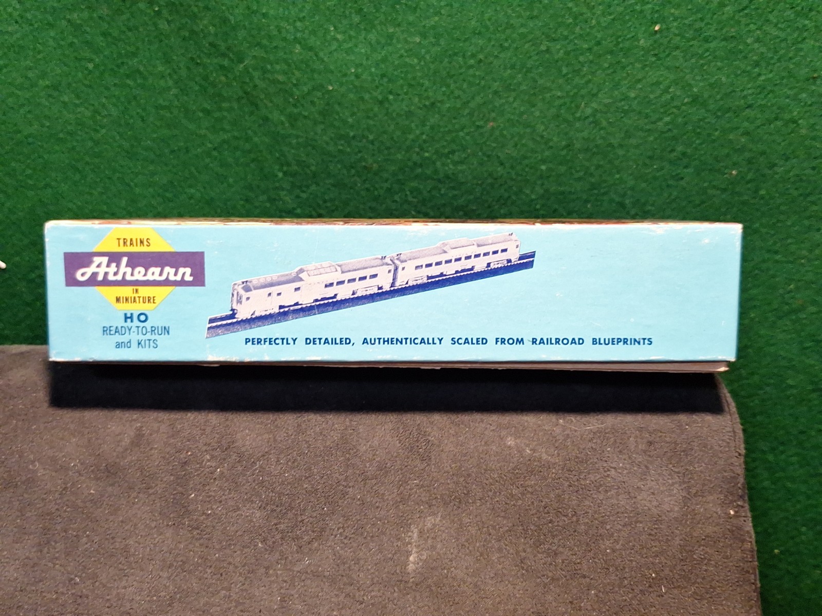 Vintage Atheann HO Box Car Schlitz Beer