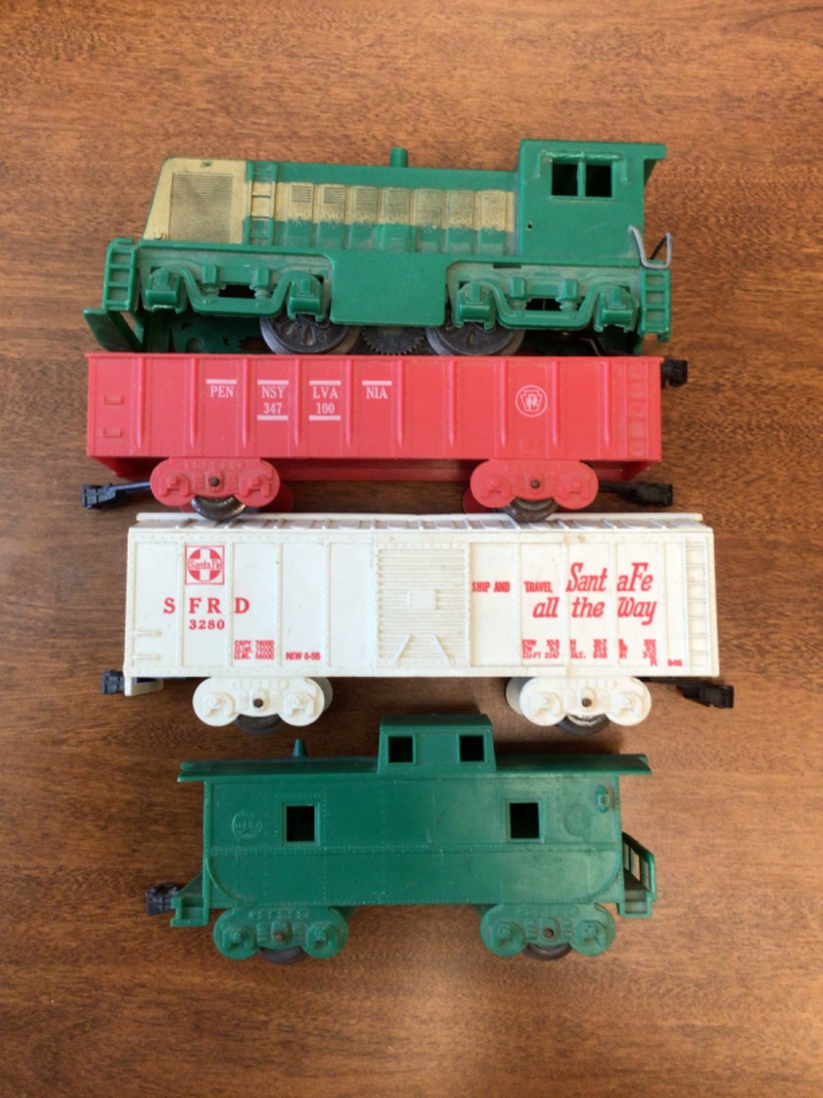 Marx Western Pacific Train Set Switcher Caboose Freight Cars