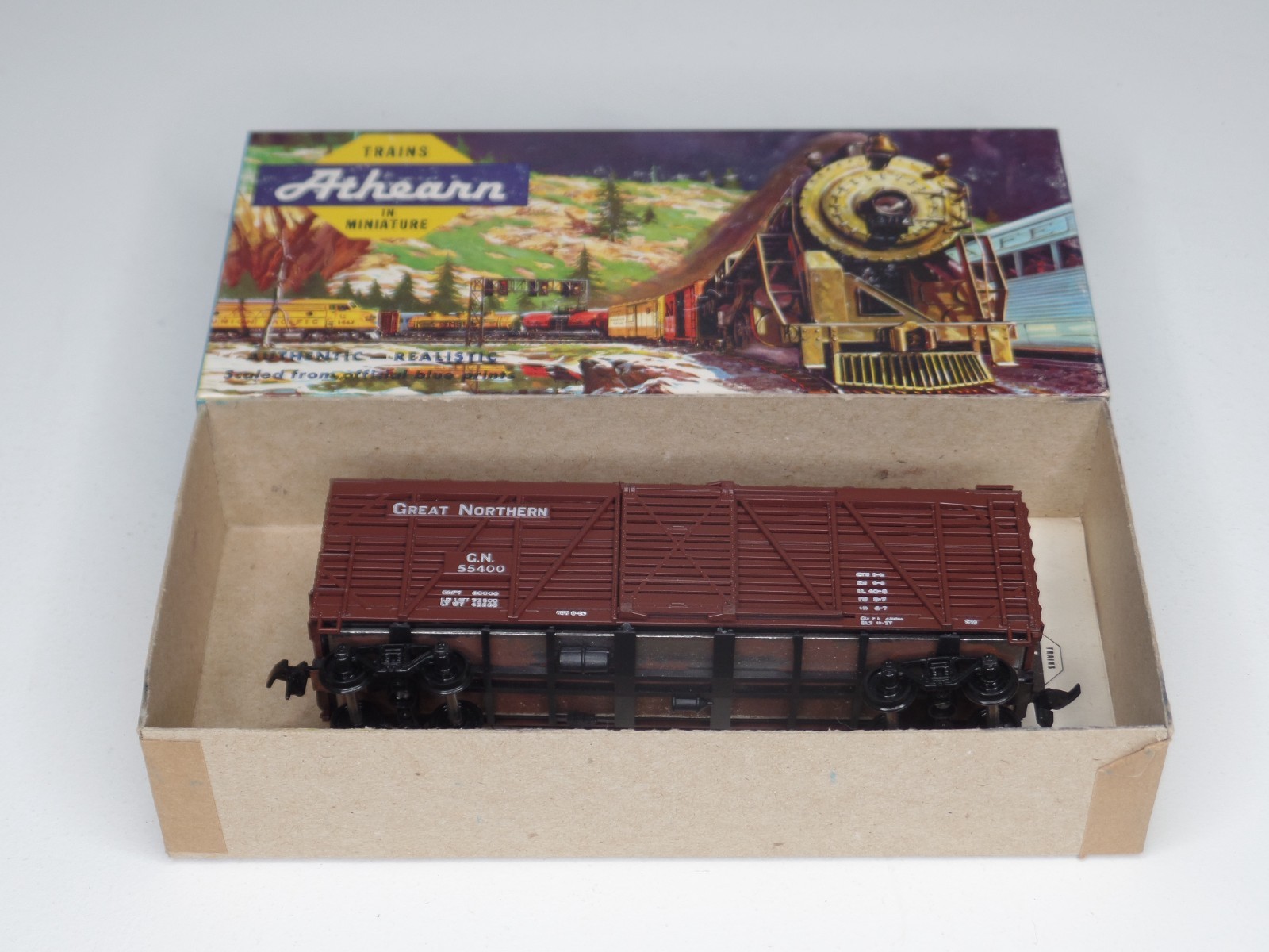 Athearn HO Scale 1:87 Great Northern #1771 GN 40′ Brown Stock Cattle Car #55400
