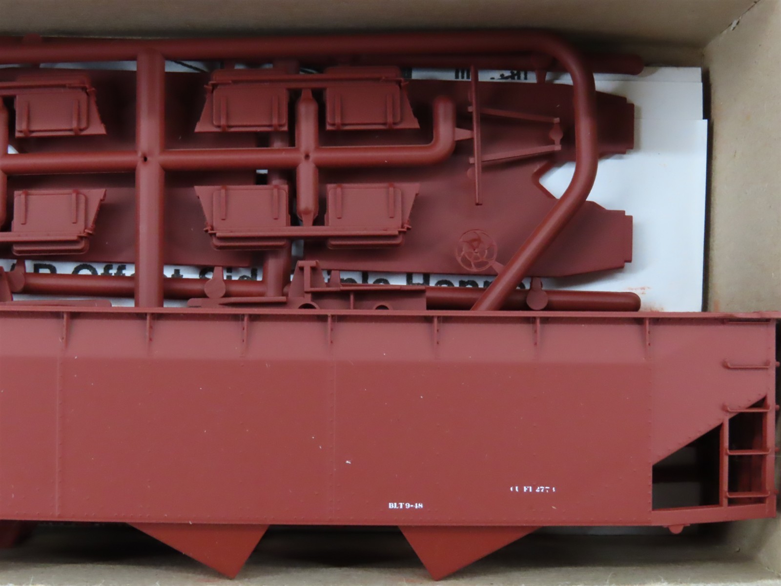 LOT of 4 HO Scale Accurail Kit #7599 Data Only Oxide AAR 3-Bay Open Hopper