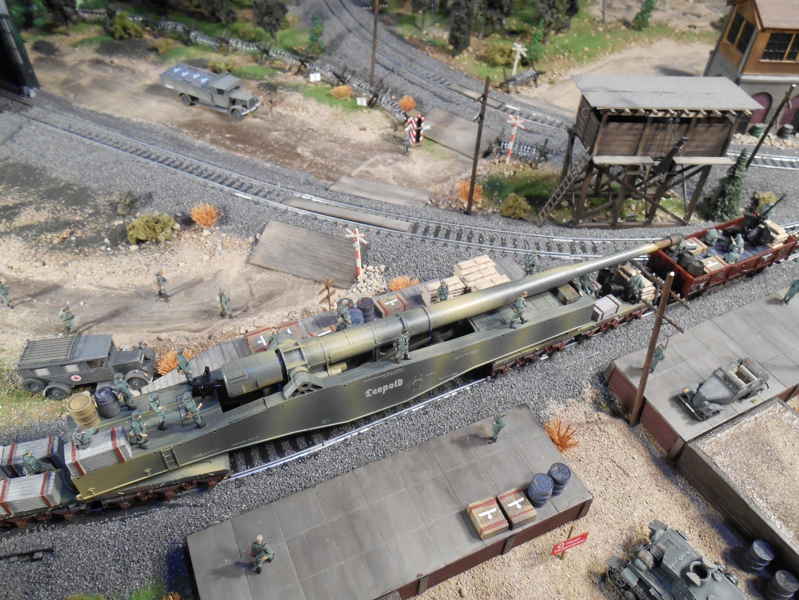 HO Roco Minitanks Artitec 7th Panzer LEOPOLD Artillery Train 1 Car Custom