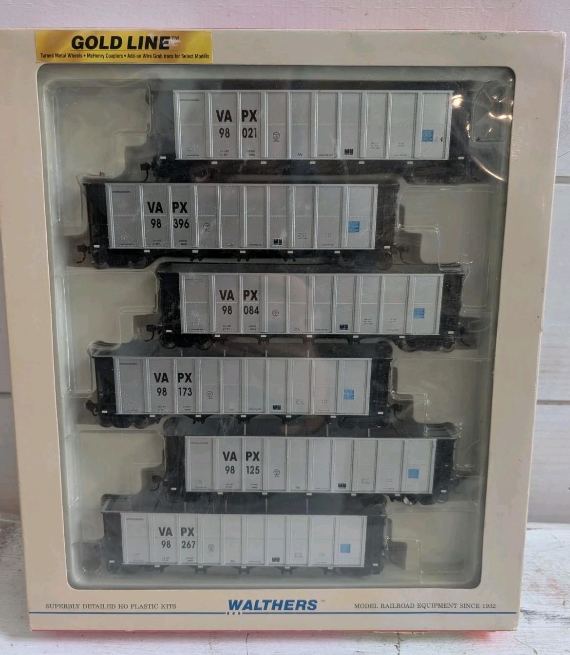 Walthers Gold Line HO RD4 Coal Hopper 6 Pack BNSF Power Bar 932-7838
