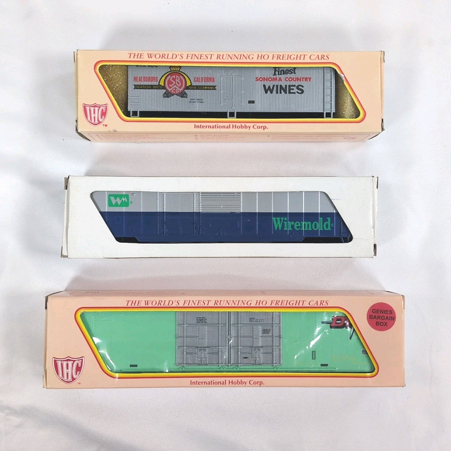 IHC HO Scale Lot Of 3 Boxcar Wiremold Sonoma County Wines Model Train Car Set