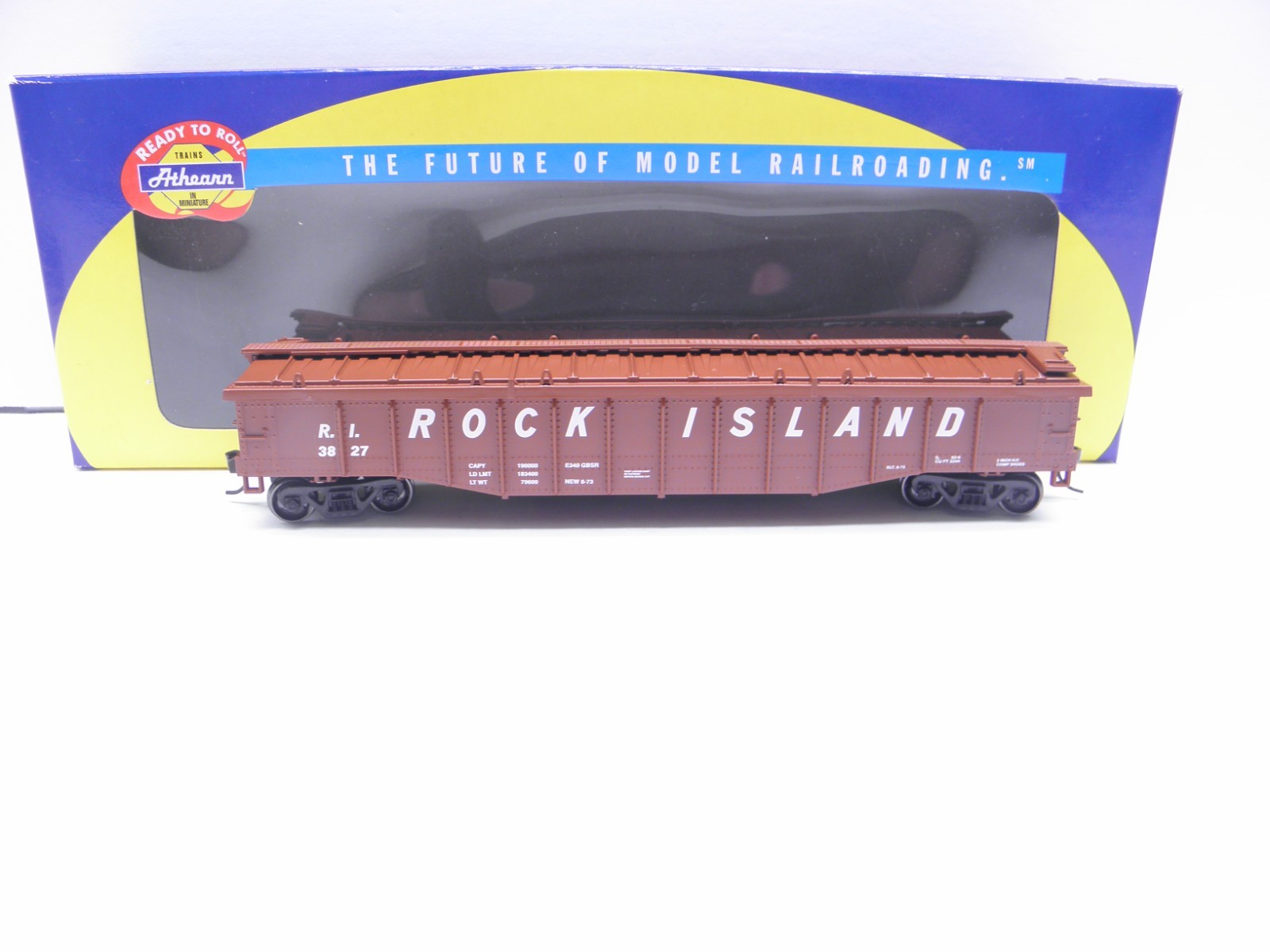 ATHEARN READY TO ROLL 50′ COVERD GONDOLA – ROCK ISLAND #3827 HO SCALE