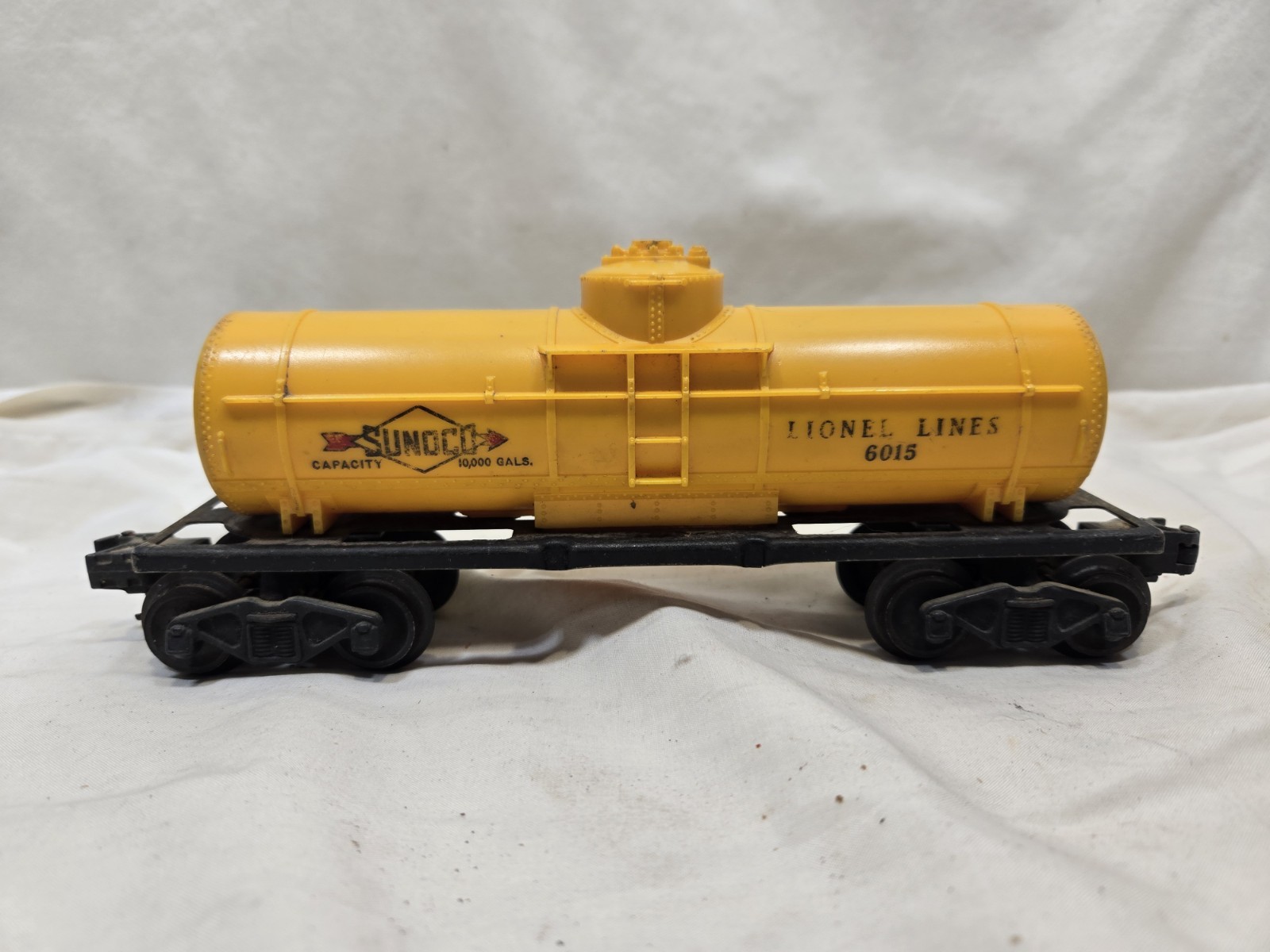 Lionel 6015 Sunoco 1 Dome Tank Car