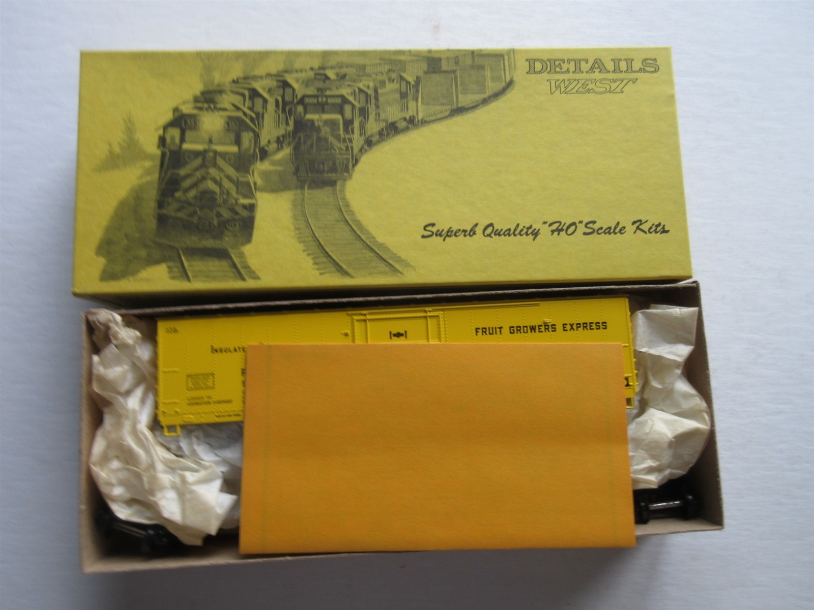 Details West HO SOUTHERN Fruit Growers Express 50′ Insulated Box Car # BC705