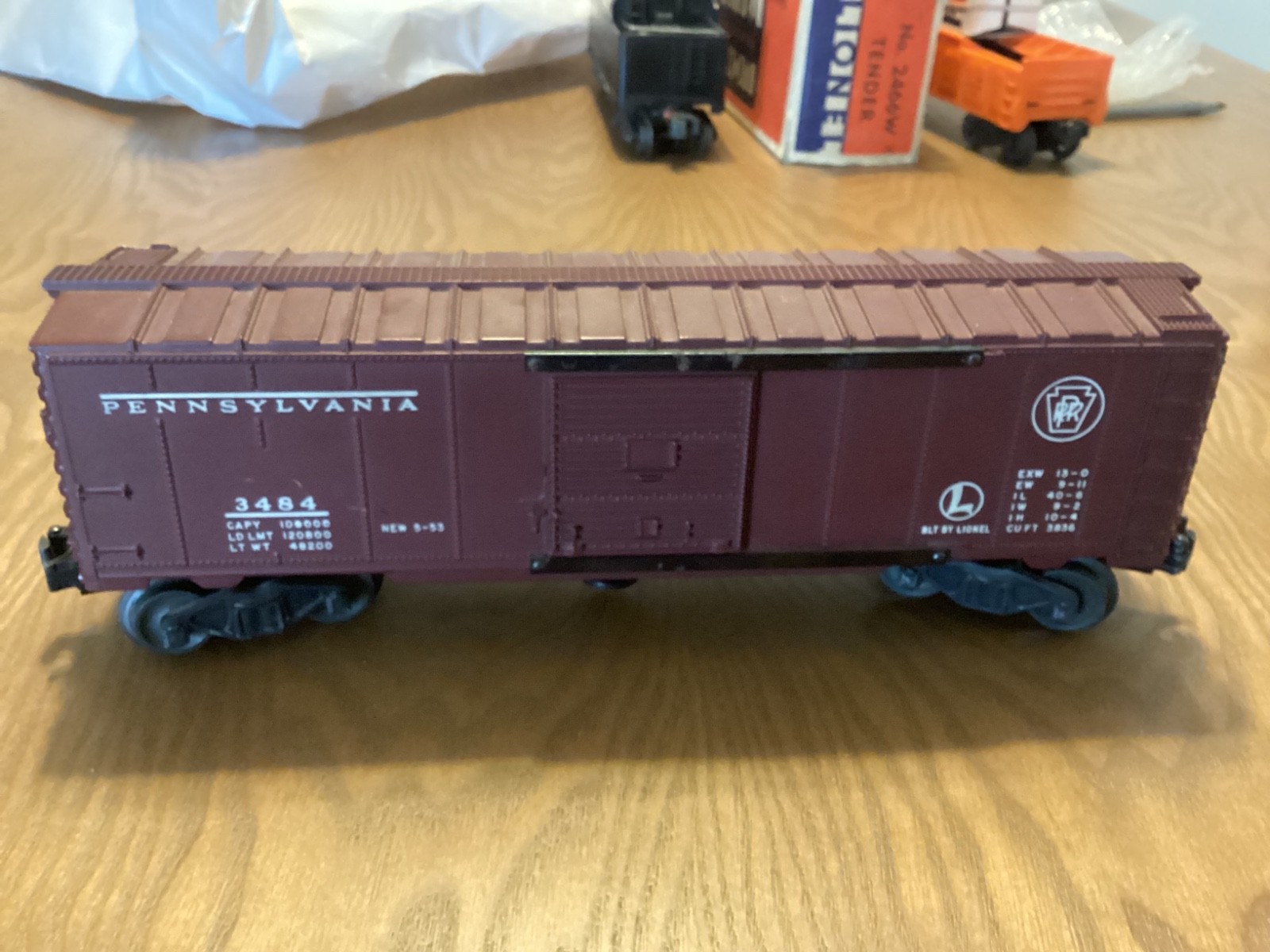 Nice Postwar Lionel 3484 Pennsylvania Operating Boxcar from 1953 (#1)