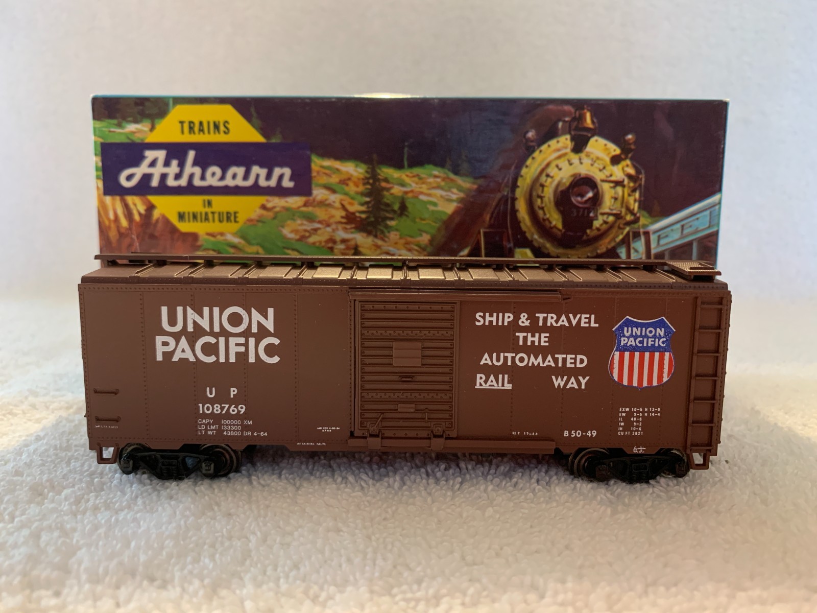 Athearn HO Scale Custom Assembled Train Cars each sold separately