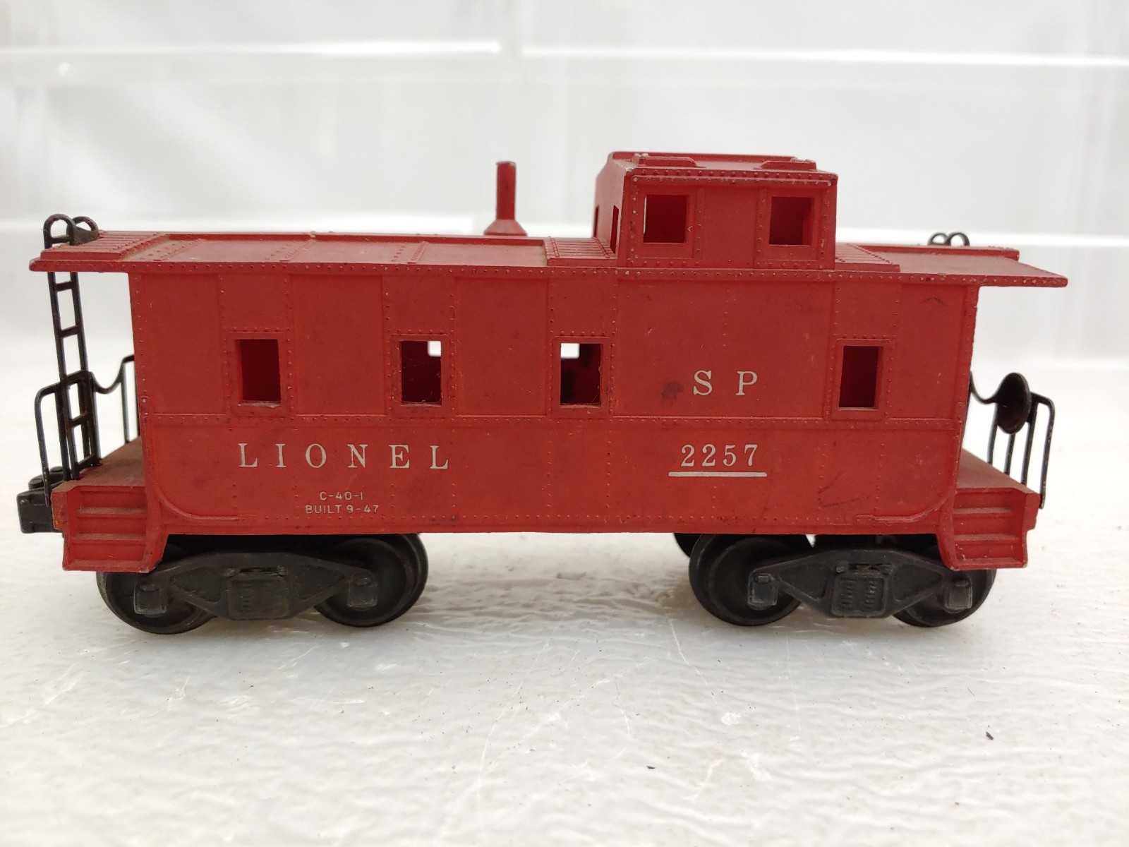 Very Rare Lionel Trains Postwar 2257 SP Type Caboose Red w/ Smokestack