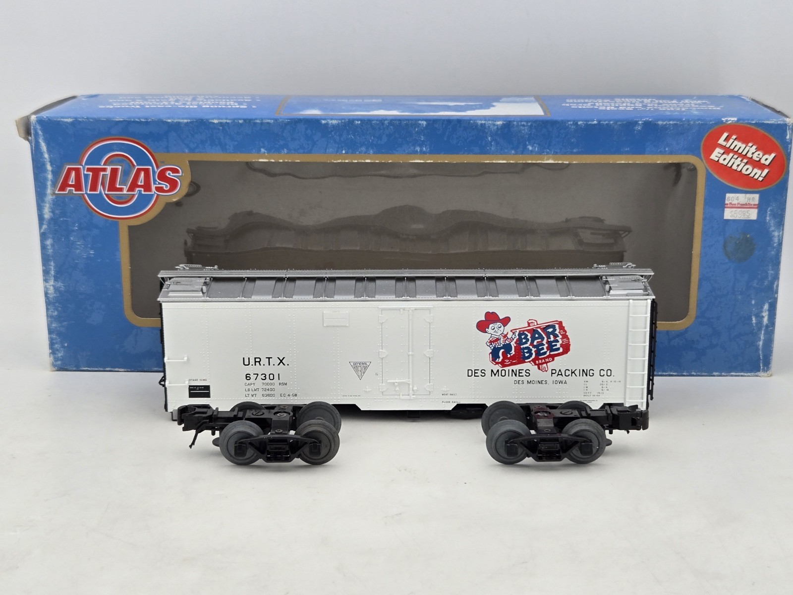Atlas 8505-1 Bar-Bee 40′ Steel Reefer Car #67301 3-Rail FOR PARTS – Broken