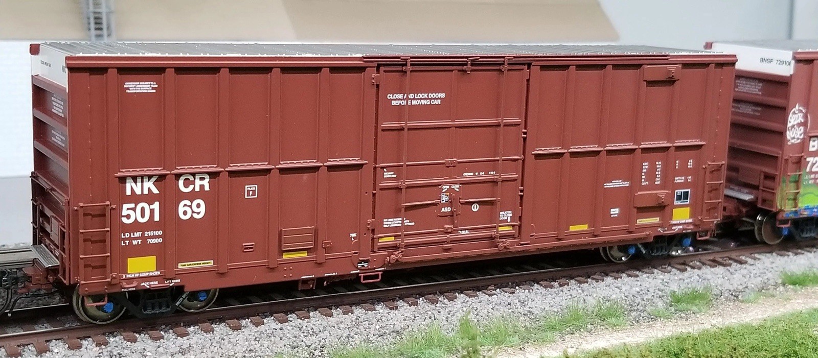 PRAIRIE SHADOWS HO Trinity 6235 50′ Boxcar NKCR 2007+