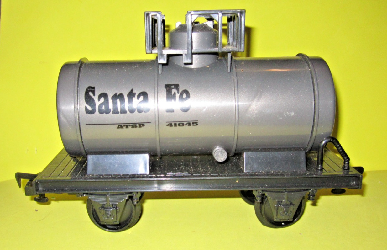 Scientific Toys G Scale Train Tanker 4067 Gray Black Santa Fe