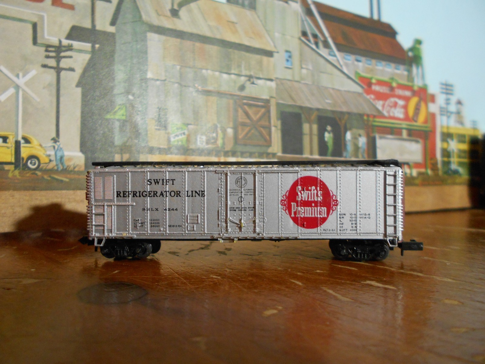 N Scale Trains Bachmann Swift Refrigerator Car #SRLX4244