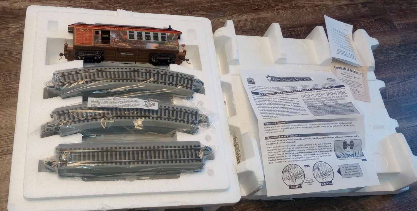 Hawthorne Village Thomas Kincade Thoms Bait & Tackle Combine Train Car E-Z Track