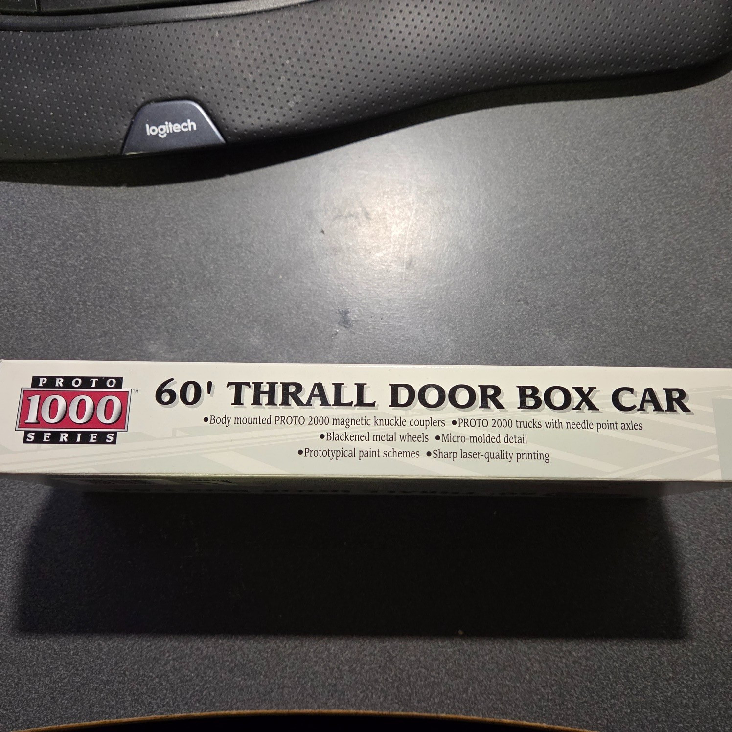 PROTO 1000 60′ THRALL DOOR BOX CAR – 2 Cars Available – MacMillan Bloedel – NIB