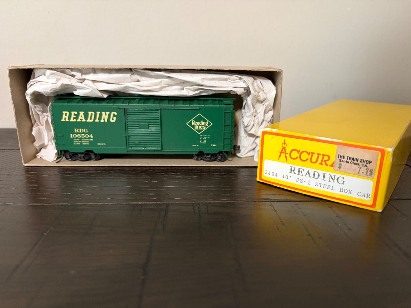 ACCURAIL 3404 HO SCALE READING 40′ PS1 STEEL BOX CAR