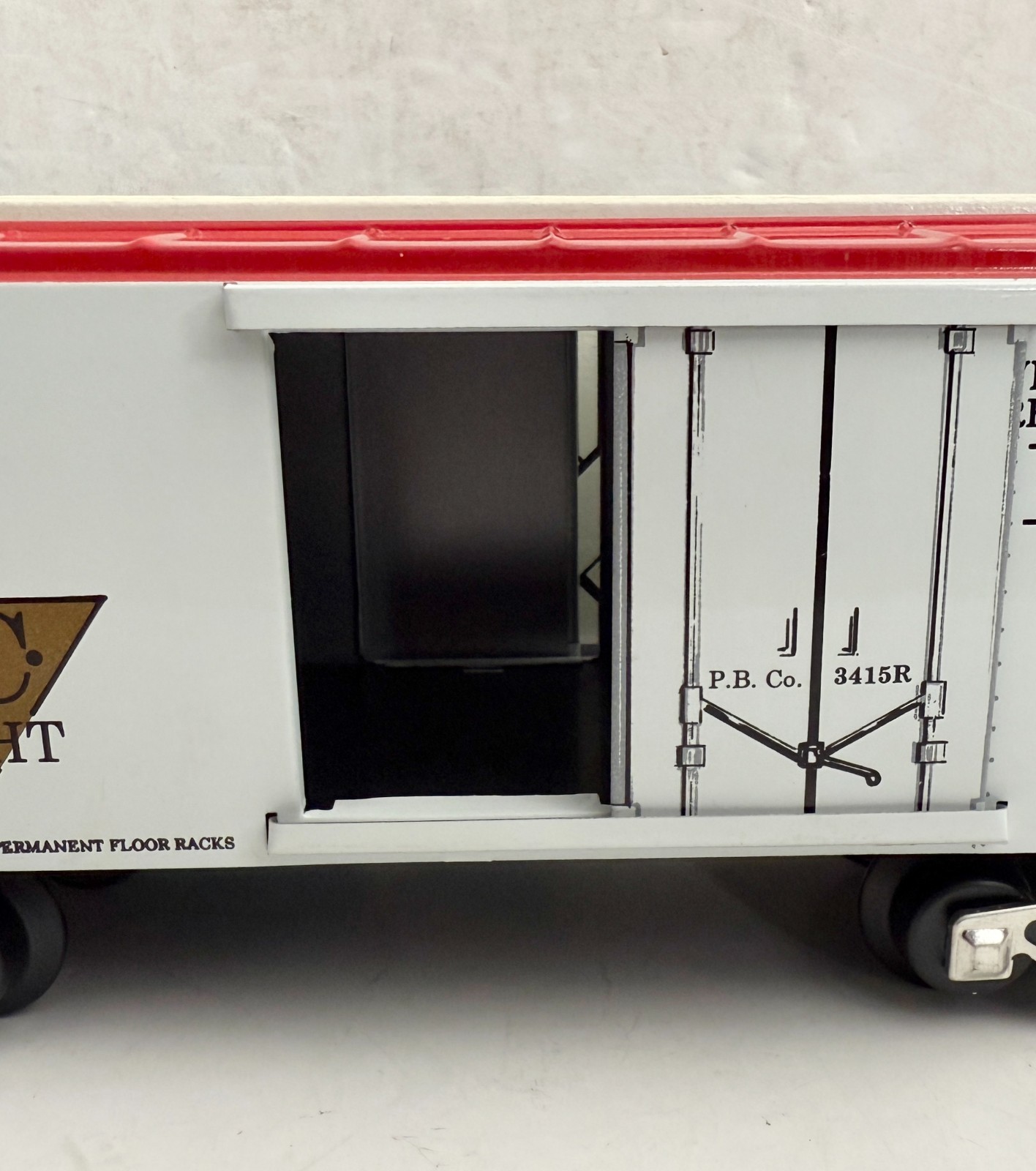 New Modern Marx Trains 73415 Iron City Light Beer Refrigerator Car w/KEGS & Box