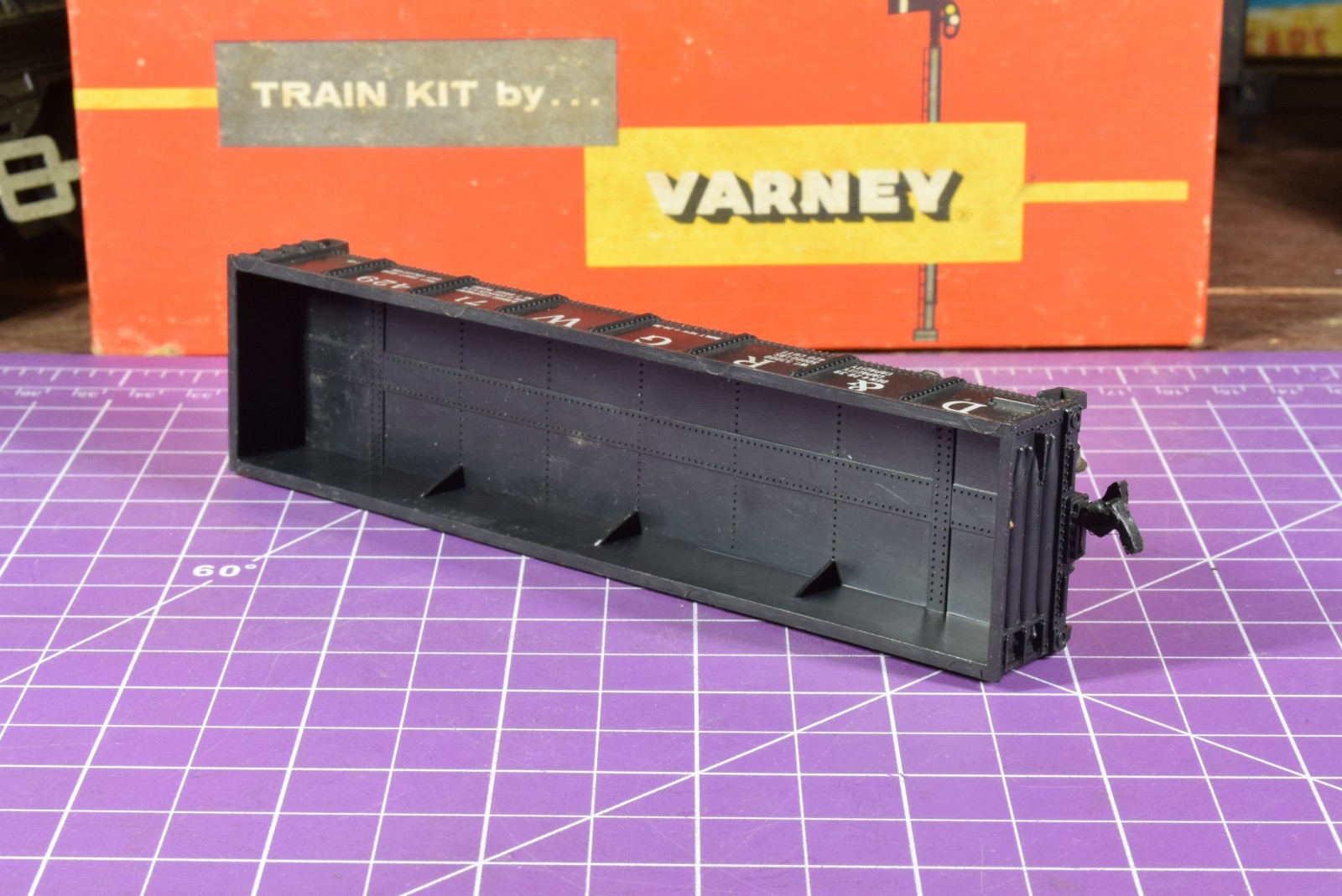 TrkRdy Varney D&RGW Ore Car 71429, active spring die cast trucks, original box