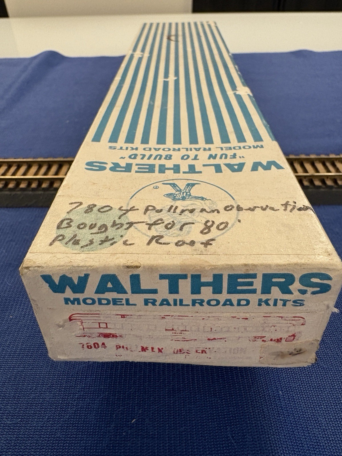 Walthers HO Scale 80′ Pullman Observation, Wood & Metal Kit 7604 – Vintage