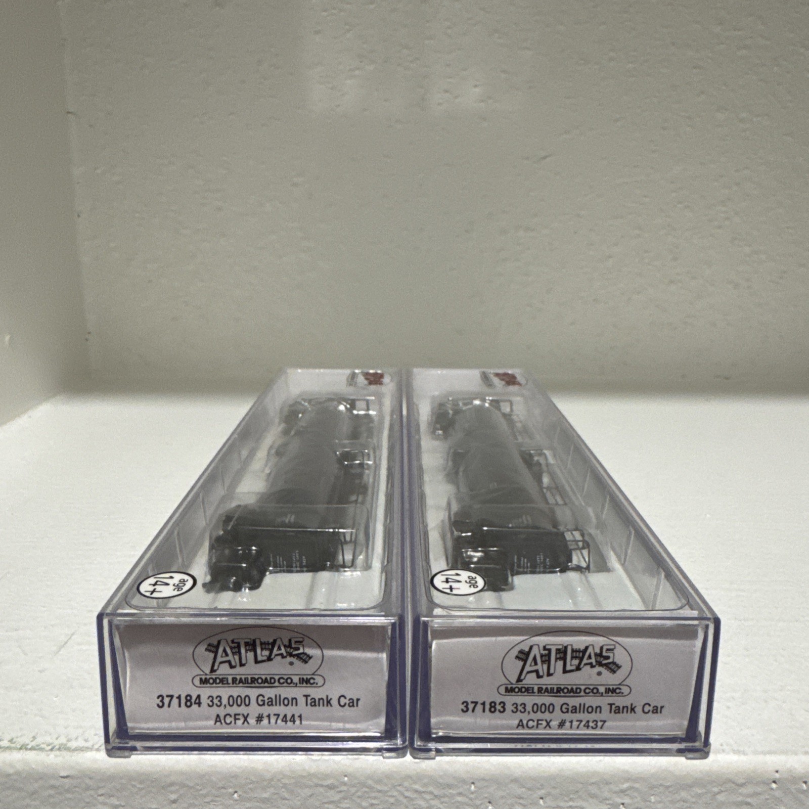 Atlas Lot Of 2 N 33k Gal. Tank Car 37184 ACFX #17441 & 37183 ACF X#17437