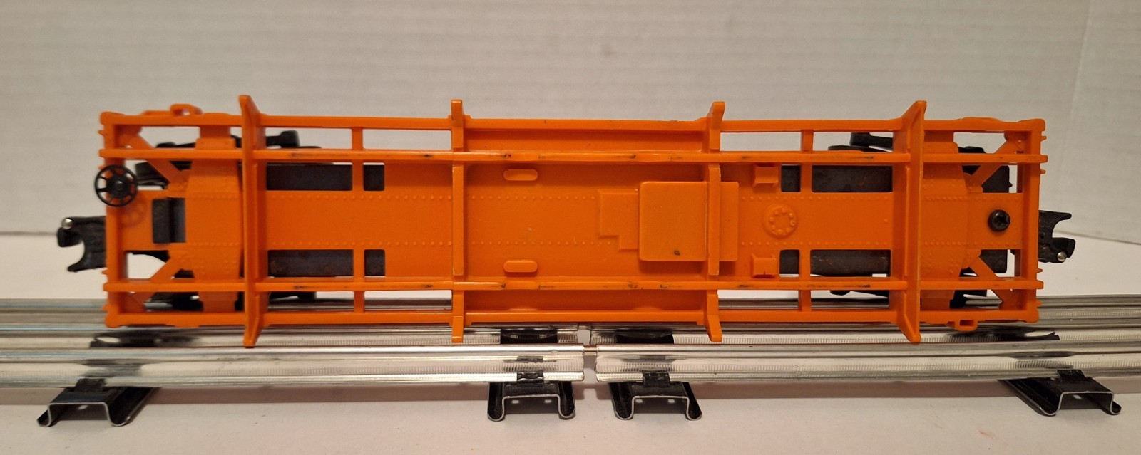 LIONEL LINES POSTWAR O GAUGE 6362 ORANGE RAIL TRUCK FLAT CAR #636255 C7+ NO LOAD