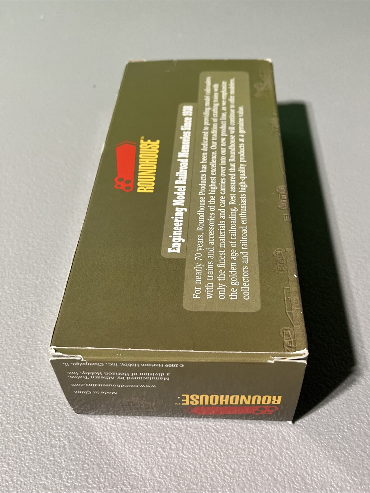 Roadhouse ~ HO scale ~ 3777 ~ E Kahn’s Sons ~ 40’ Wood Side Reefer ~ 85413 ~