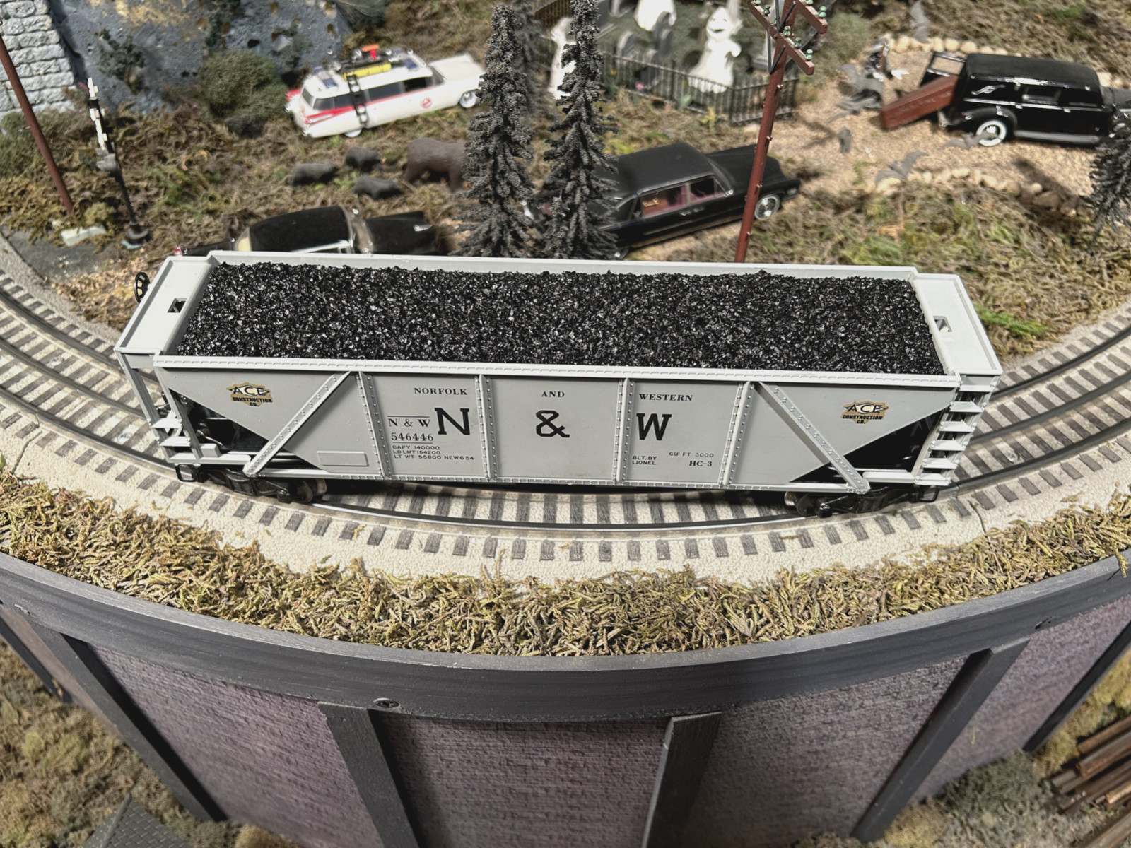 Lionel O Gauge 4-BAY, Quad Hopper Coal Load(s). Ballast, not plastic. READ!