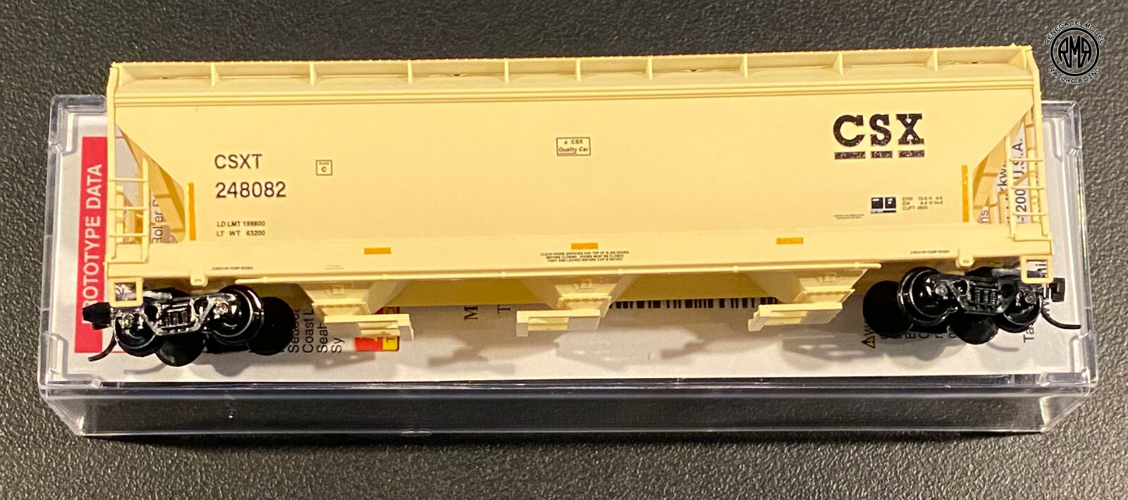 Micro-Trains N Scale 09400930 CSX® 3 Bay Covered Hopper Rd #248082
