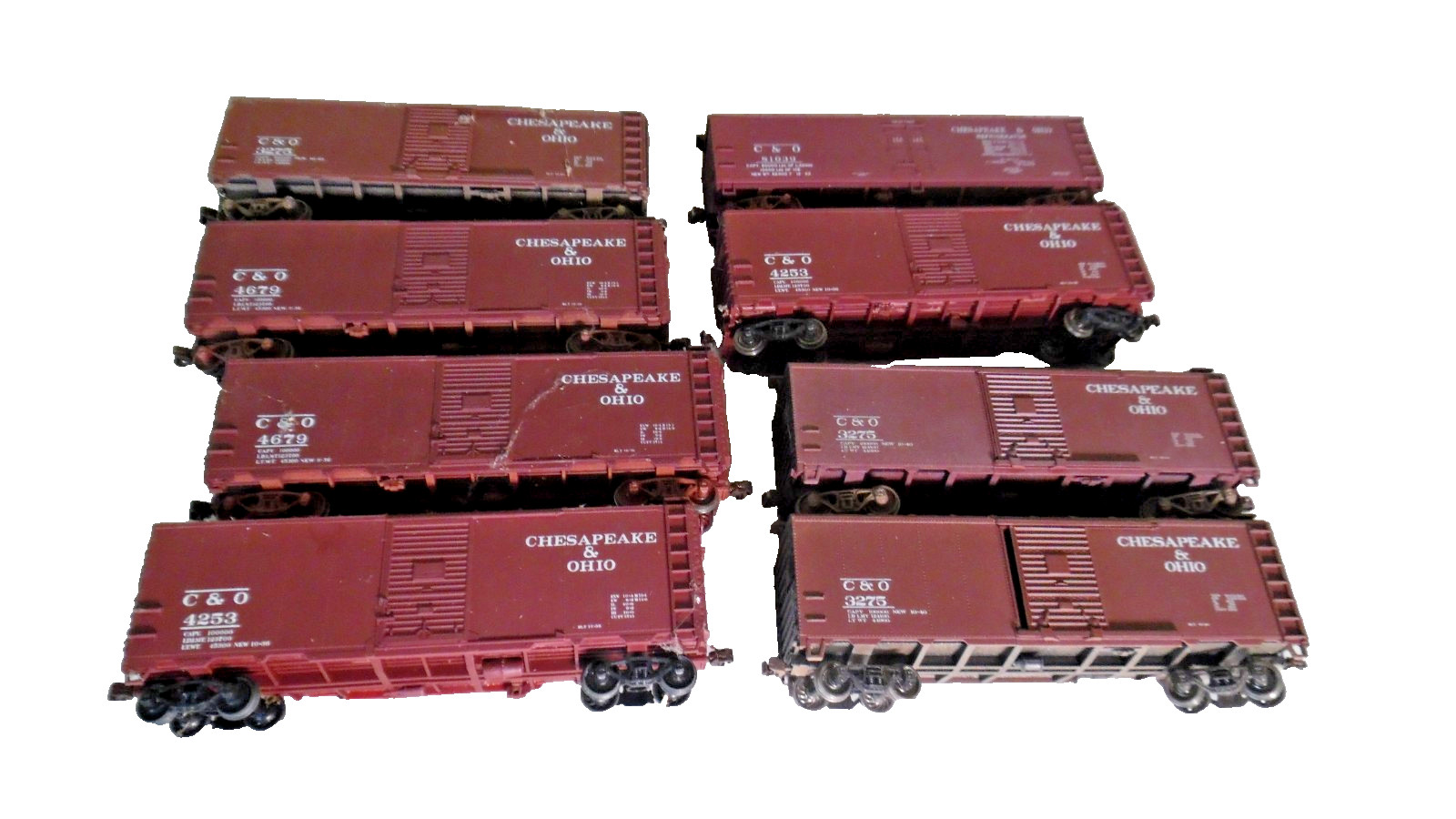 Cheseapeake &Ohio 8 Car Ho Freight Car Set -Kadee Couplers-Used