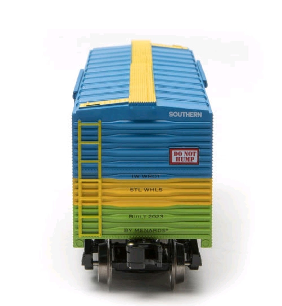 O Gauge Box Car – SOUTHERN MULTI-COLOR – New Item – Never Ran – Free Ship