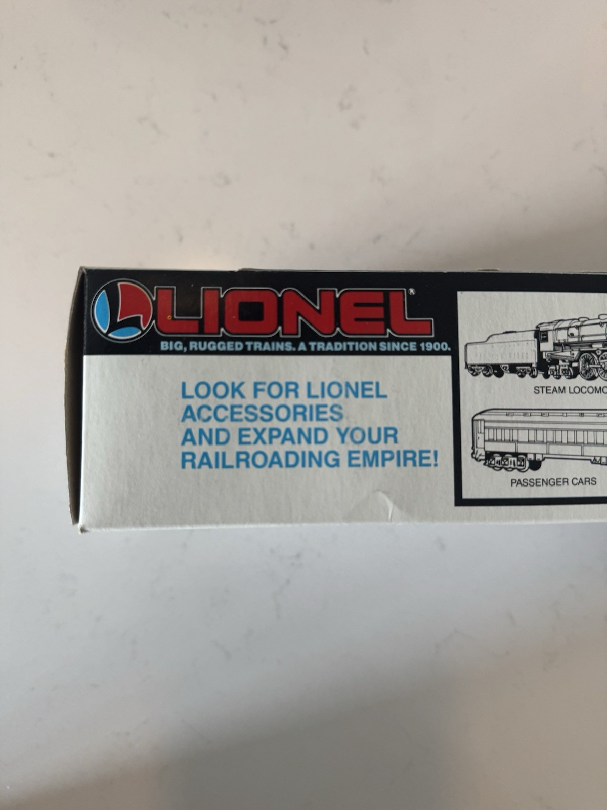 Lionel O Scale Chicago & Northwestern Boxcar w/ End of Train Device 6-16617 -NEW