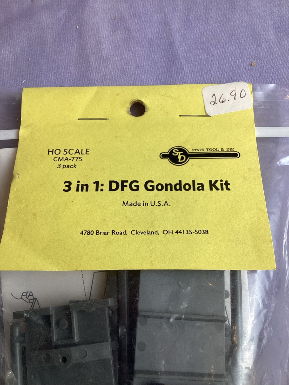 State Line 3 in 1 DFG Gondola HO Scale Kit. Meadow Grass & Coach Partition Kit
