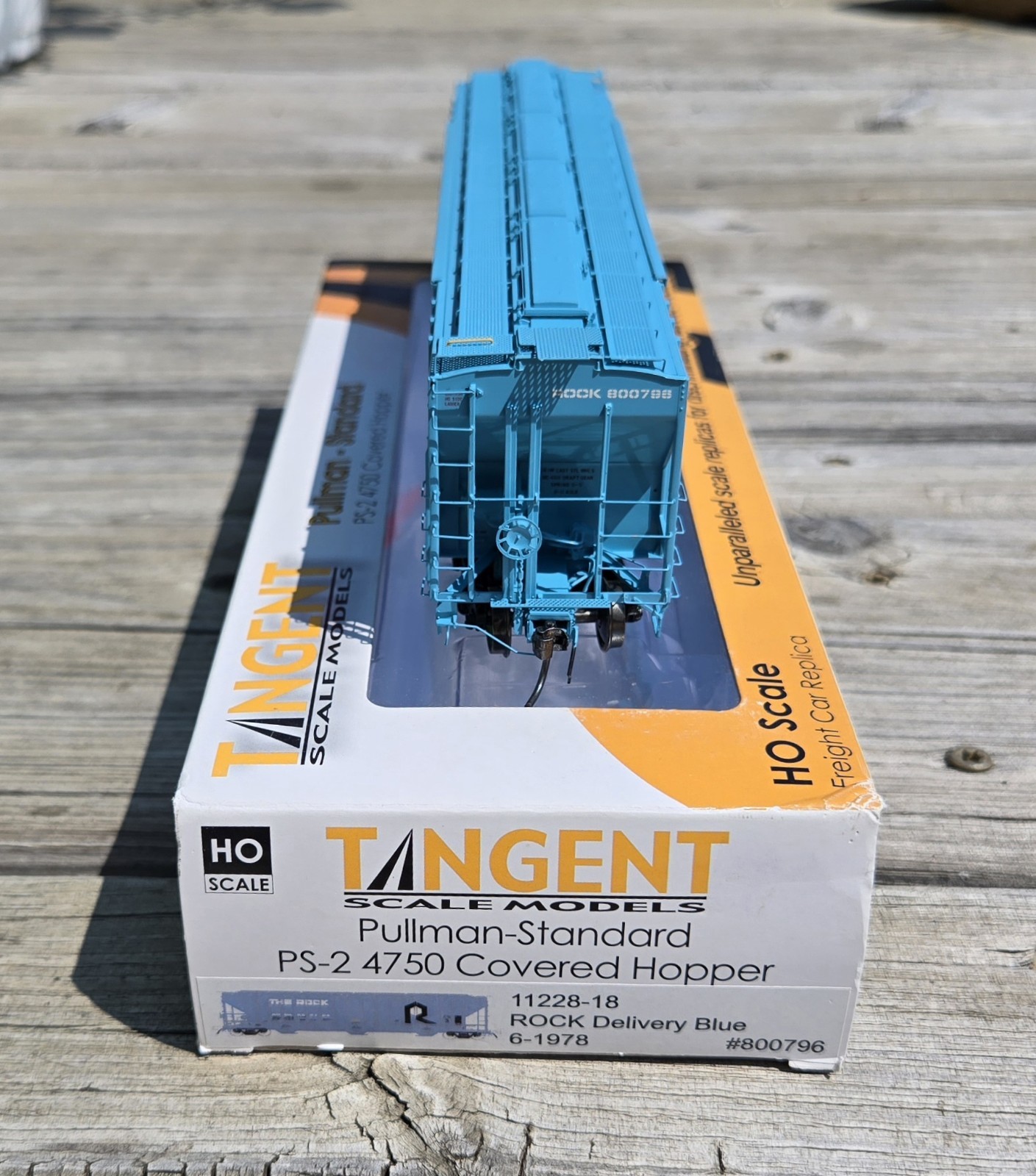 HO Scale Tangent Rock Island PS2 4750 ROCK 800796