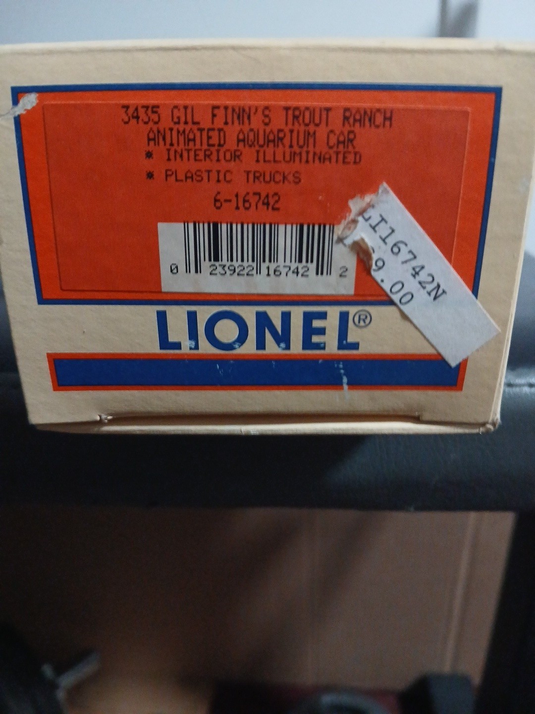 Lionel 6-16742 Gil Finns Trout Ranch Animated Aquarium Car Model Train