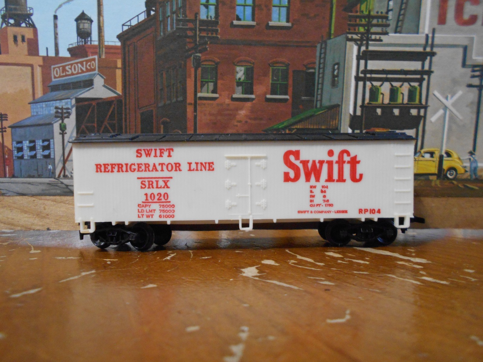 HO Scale Trains Swift Refrigerator Line #SRLX 1020