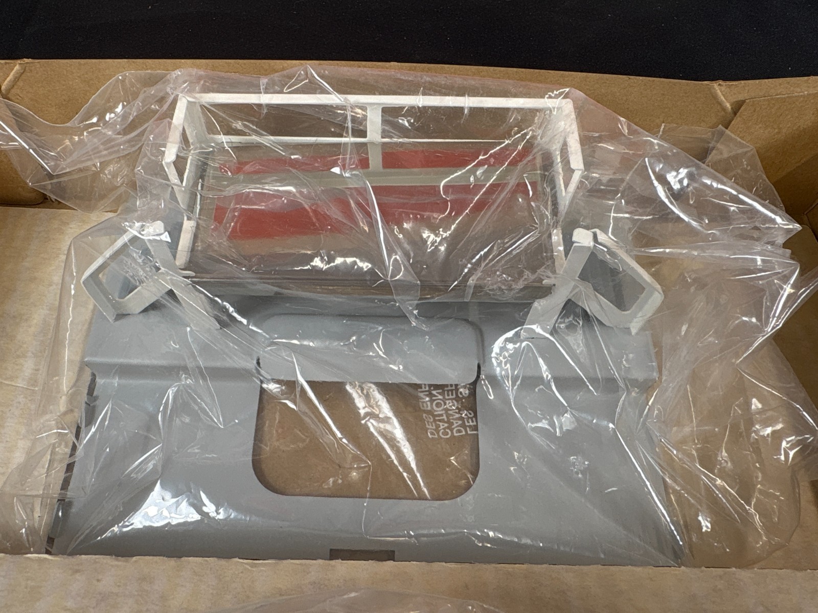Lionel 6-9220 Operating Milk Car Borden #9270 with Platform