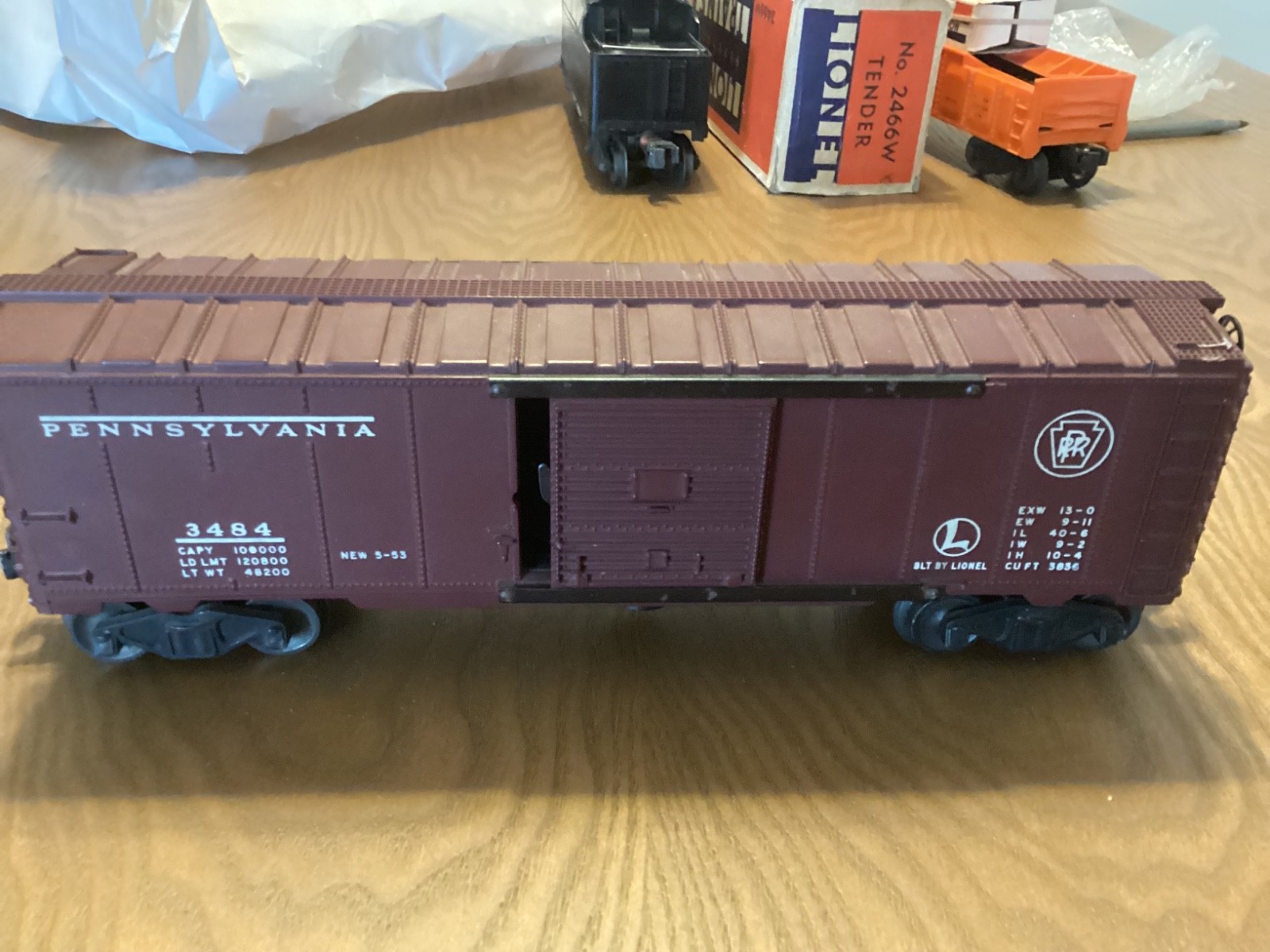 Nice Postwar Lionel 3484 Pennsylvania Operating Boxcar from 1953 (#1)