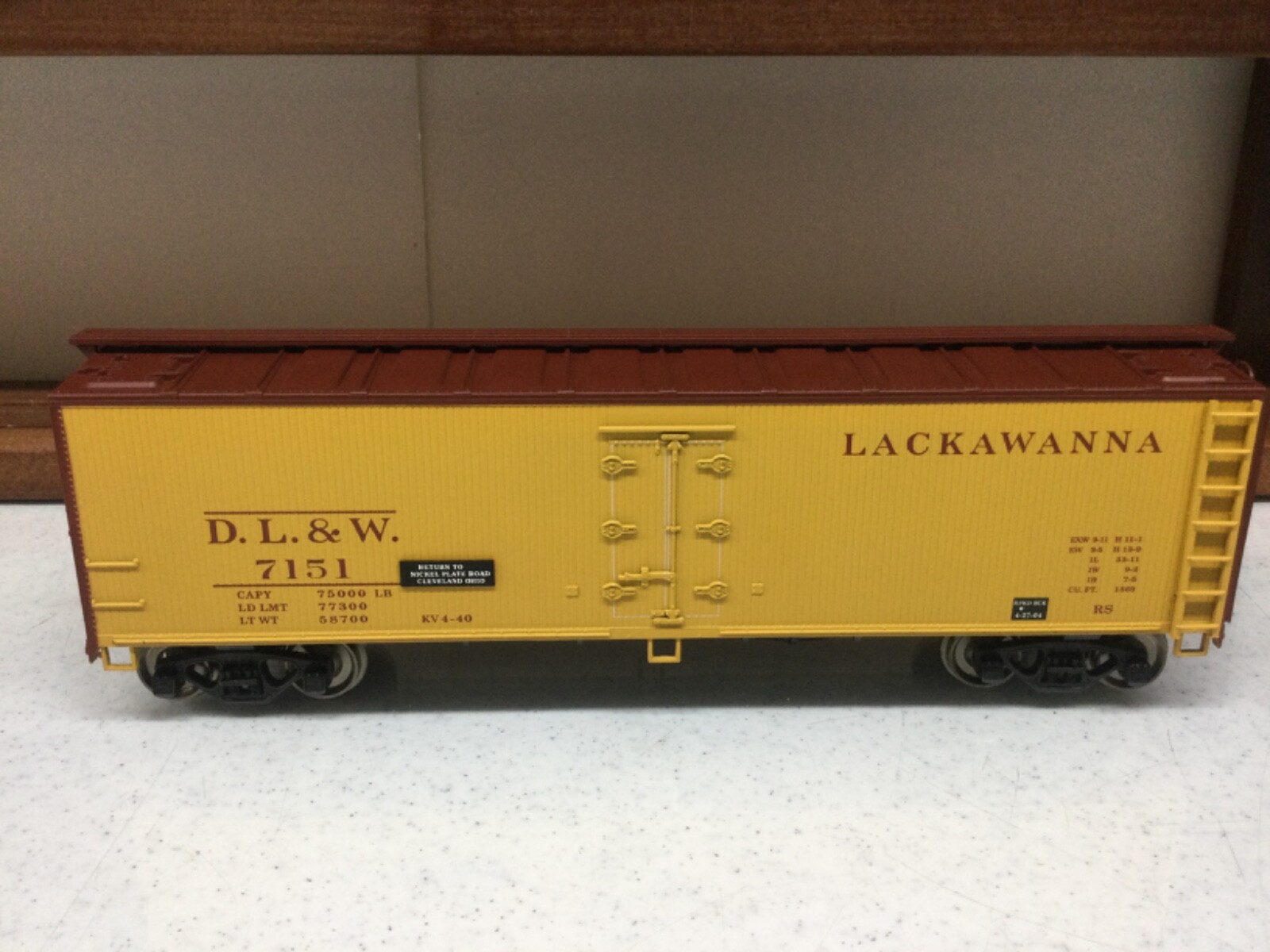 Crown Models Limited Edition D,L&W Composite Reefer O-Scale 2-Rail NEW