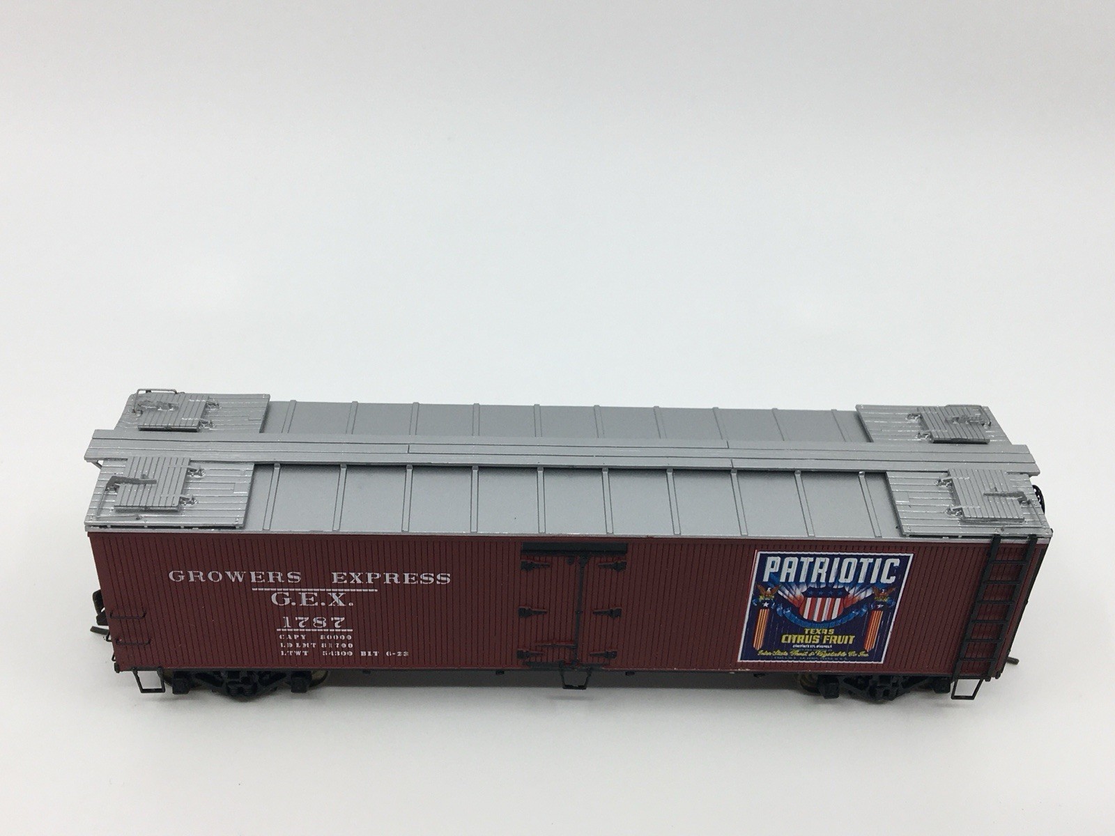 HO Intermountain Yesteryear Growers Express Patriotic R-40-23 Refrigerator Car