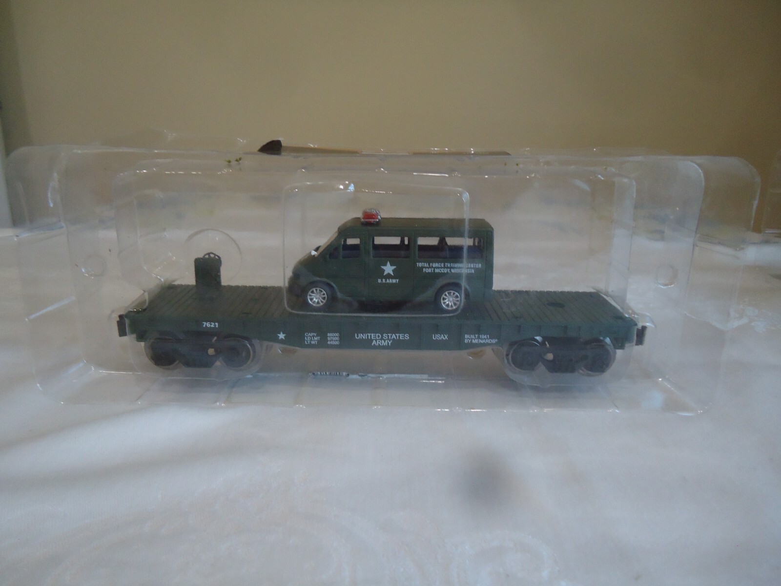 Menards Gold Line O Scale United States Army Flat Car with Army Van