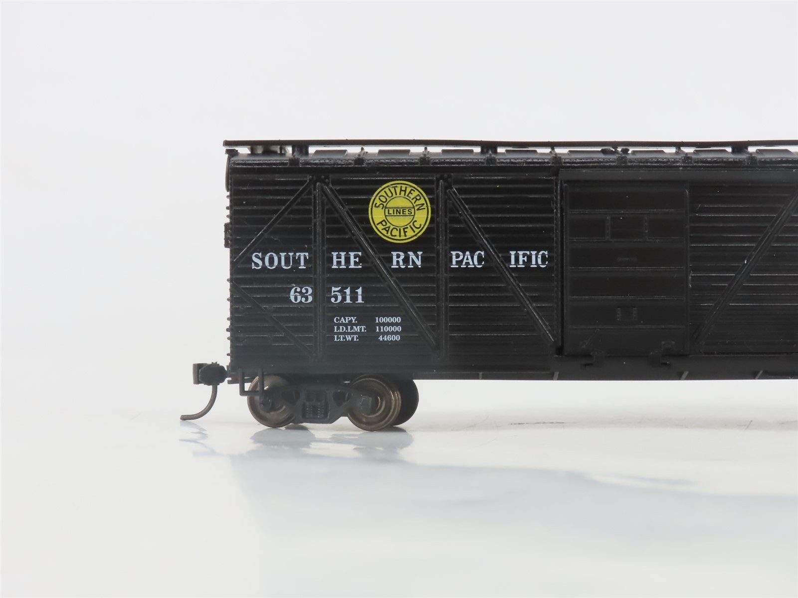 HO Roundhouse 1096 SP Southern Pacific Overnight 40′ Box Car #63511 – Upgraded