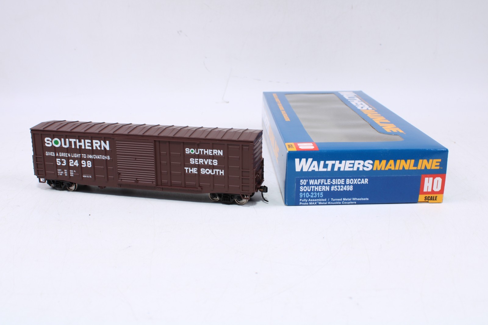 Walthers 910-2315 HO 50′ Waffle-Side Boxcar Southern #532498