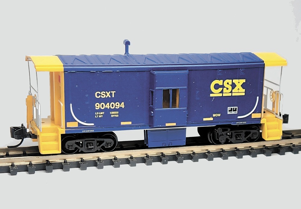 CSX 31′ Bay Window Caboose Micro-Trains MTL #130 00 330 N Scale