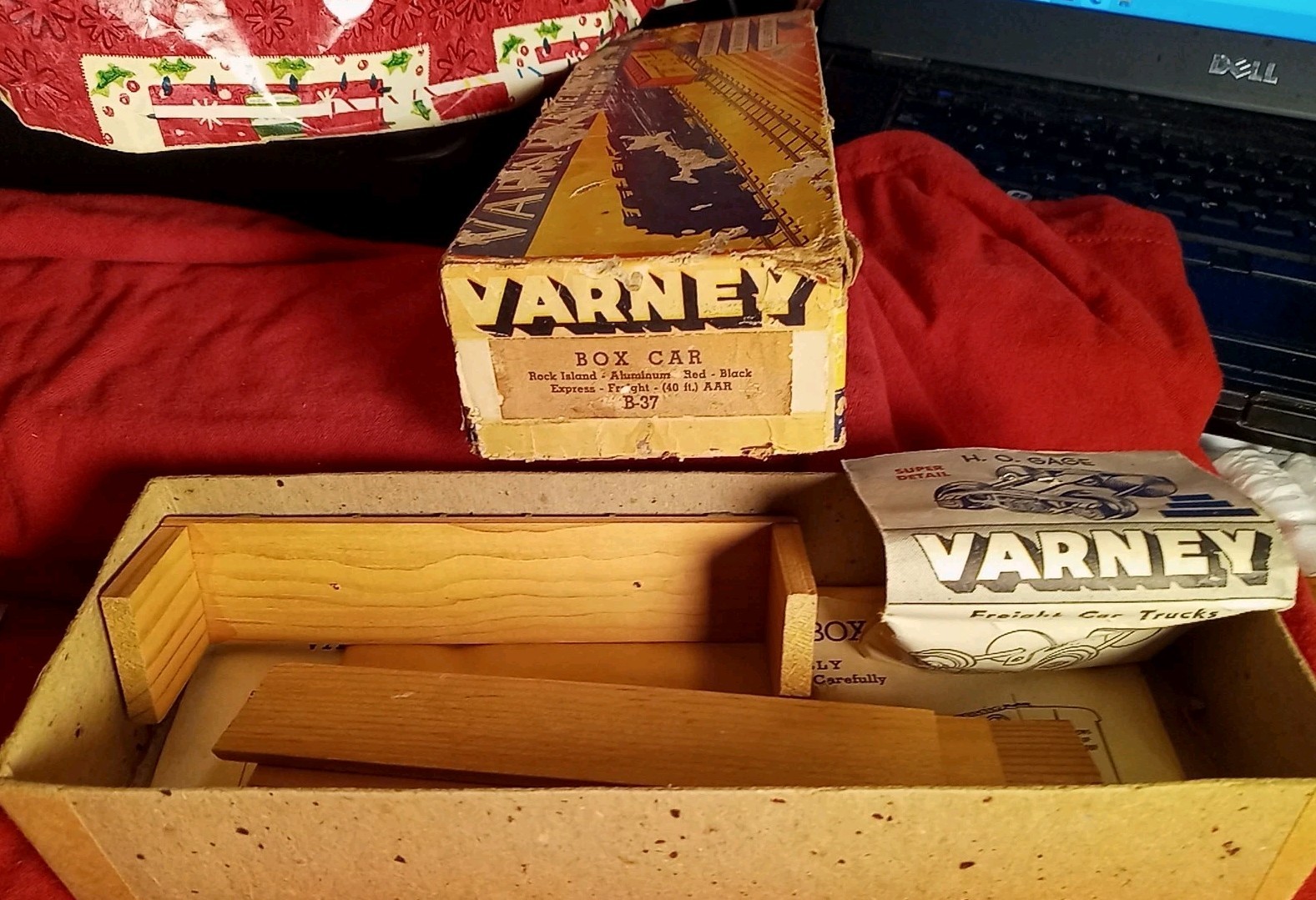 Rock Island Aluminum Express Freight Boxcar Rockets Varney Wood Kit B-37 RI20069