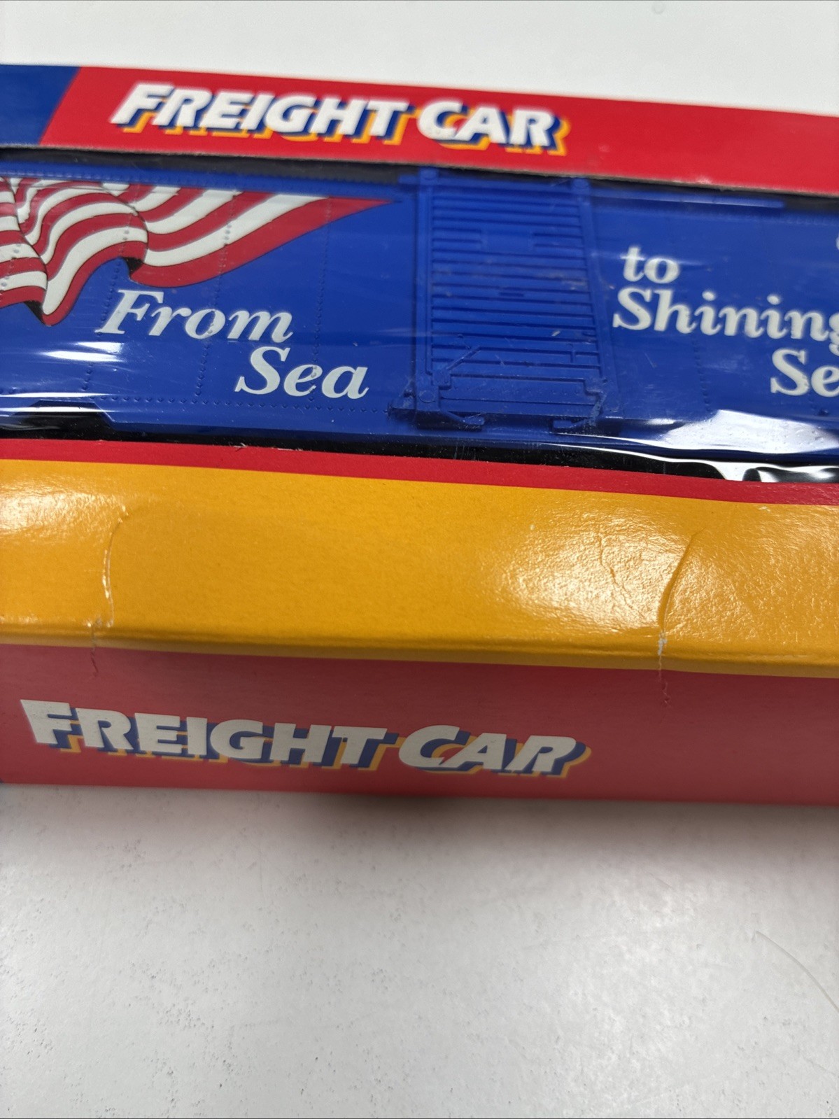 Life-Like HO 8539 From Sea to Shining Sea Lady Liberty Flag Box Car Patriotic