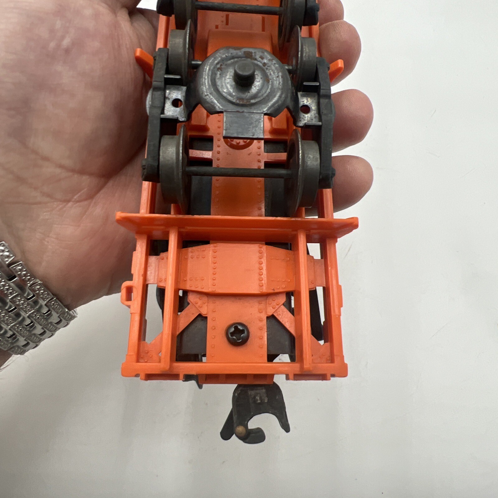 LIONEL POSTWAR O GAUGE 6362 ORANGE RAIL TRUCK CAR WITH 3 TRUCKS #636255 + BOX