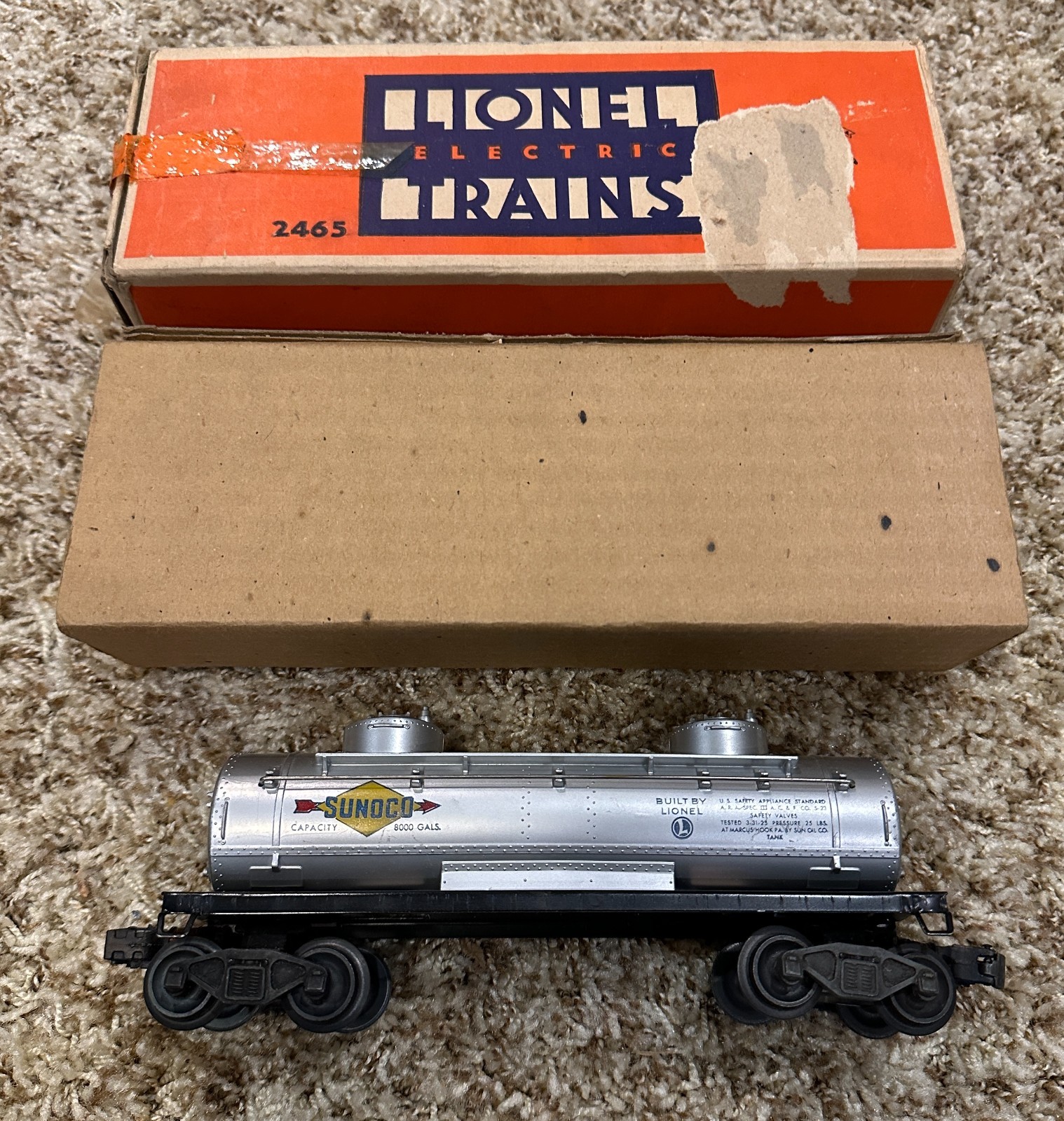 LIONEL 2465 SILVER SUNOCO 2 DOME TANK CAR W/OB & INSERT