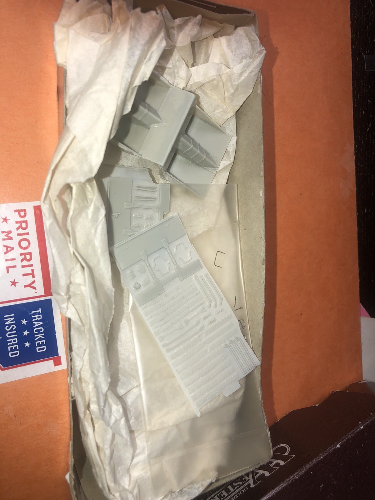 HO TRAIN WESTERFIELD Lot of 2 Pressed Steel Hopper & 1 unbuilt Hopper Lot#11117