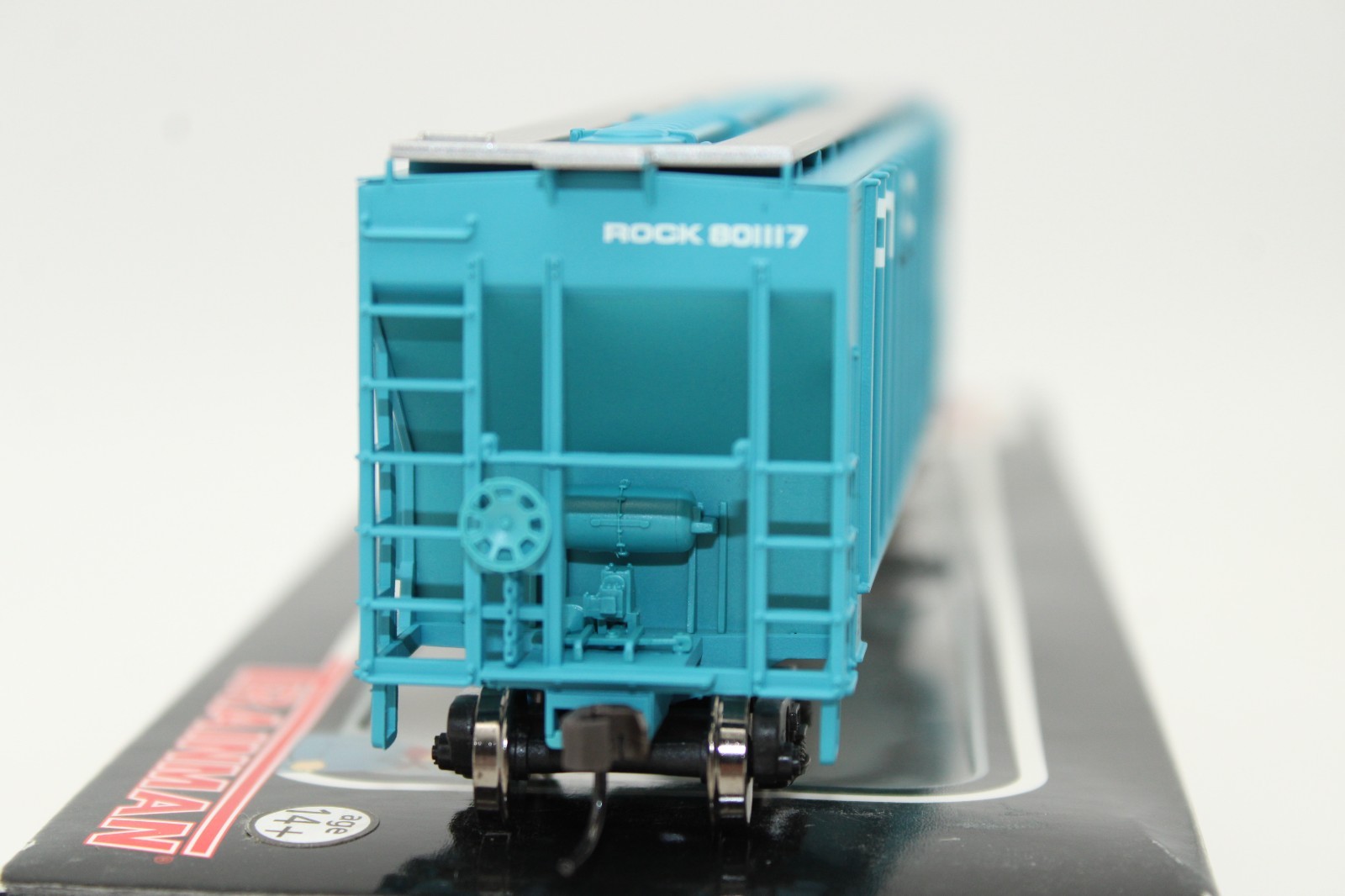 Atlas HO Scale Route Rock Island Thrall 4750 Cu Ft Covered Hopper Car NOS