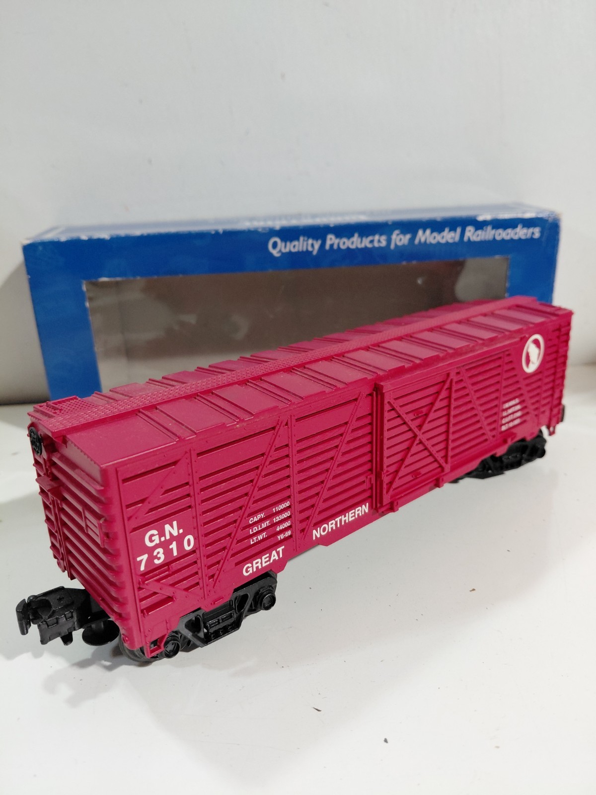 Industrial Rail 3002 O Gauge Model Railroad Great Northern Cattle Car w/Box